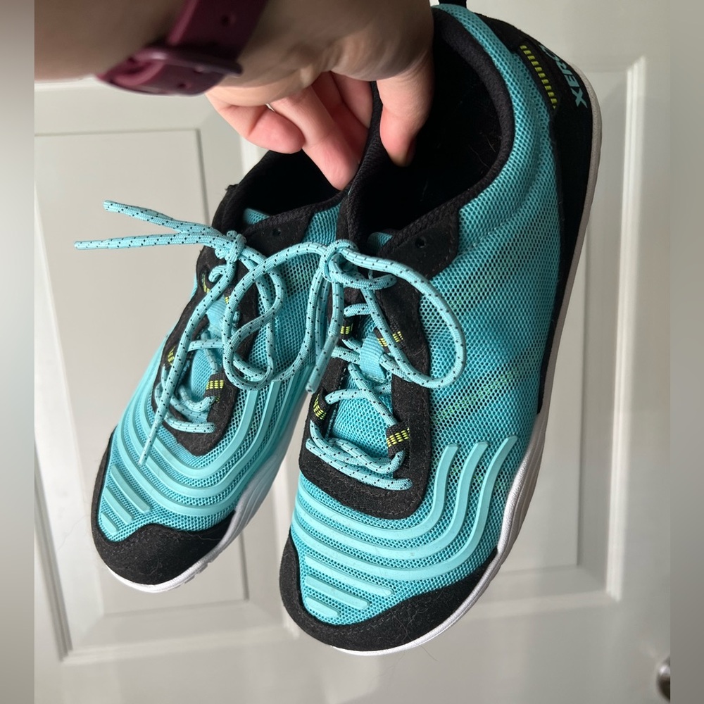 Women’s Xero 360 barefoot shoe size US 7.5 / EUR 38